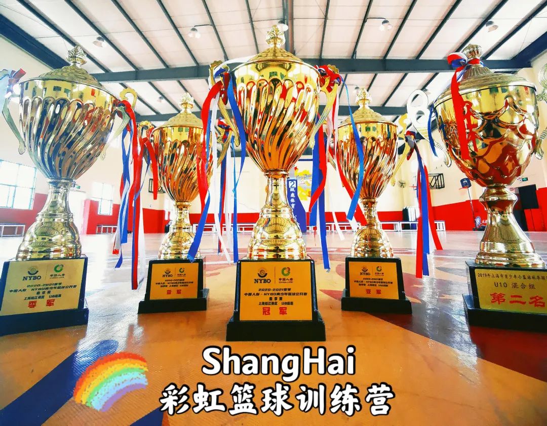 篮球夹球是什么_篮球夹球算不算违例_篮球的基本规则夹球