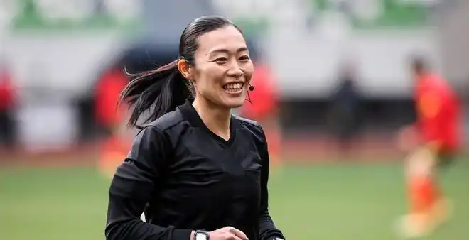 中国足球队印度历史_中国印度足球历史战绩_印度足球队历史中国排名