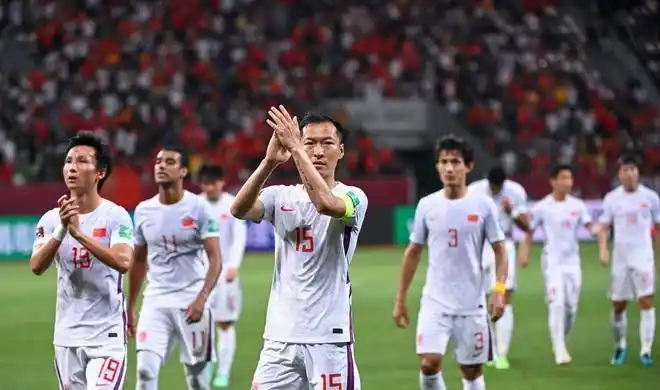中国足球队印度历史_中国印度足球历史战绩_印度足球队历史中国排名