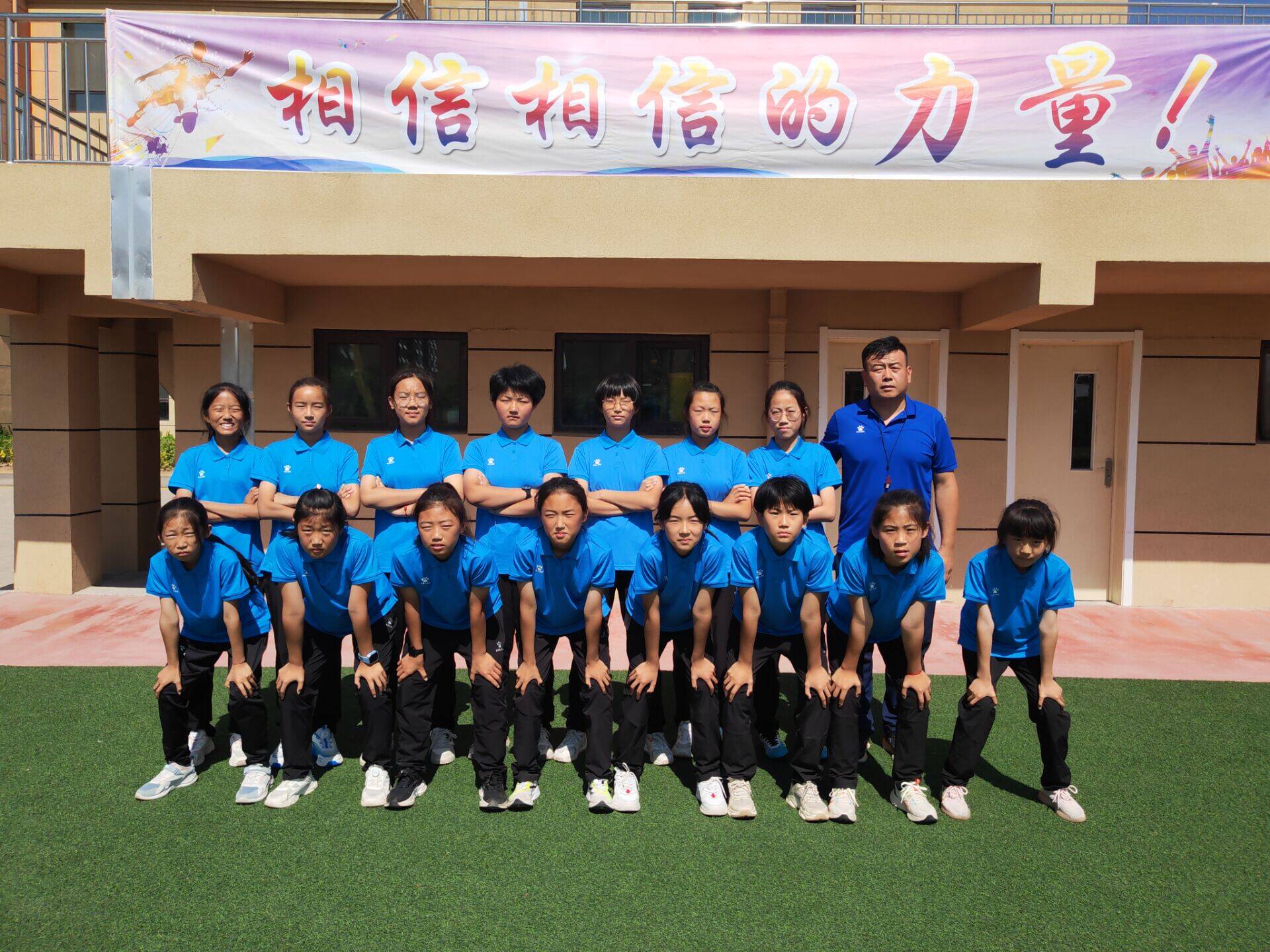 山东济南篮球学校_济南大学生篮球精英赛冠军_济南市高中篮球比赛冠军