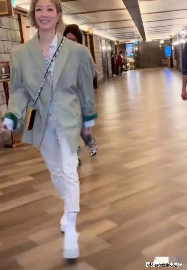 骨瘦如柴柴_骨瘦如柴中的柴是什么意思_骨瘦如柴亚健康
