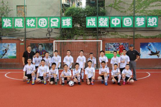小学足球教学案例分析_小学生足球教育历史发展_小学足球教学现状调查与分析